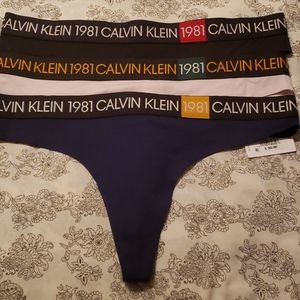 3 Calvin Klein women thong XL three